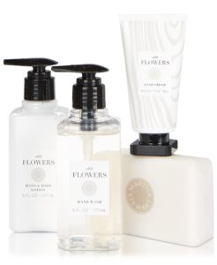 The scented soap and lotion body care gift set comes complete with hand wash, hand cream, hand and body lotion and a bar soap. goo.gl/HDQnix