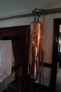 Here is the beautiful water tank in the kitchen.