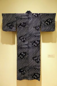 The yukata was an unlined cotton kimono worn during the warmer days of summer. They would be used instead of towels to cover the body until it was dry.