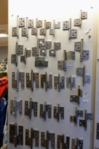 Look at all the interesting hinges.