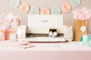 This Special Edition Martha Stewart Cricut comes in a pretty pearl color with all the essential tools you need to make so many wonderful projects.