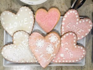 I showed several of my cookie creations on yesterday's Facebook LIVE - I hope you caught the show, but if not, just click on the link above and watch the video.