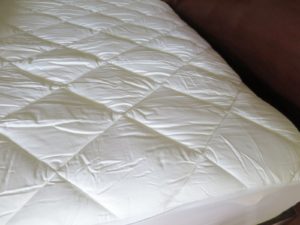 When buying a mattress pad, always look for the best quality materials, These are made with 100-percent cotton with a thread count of 300. And, it has hypoallergenic polyester fiberfill - perfect for those sensitive to allergens.