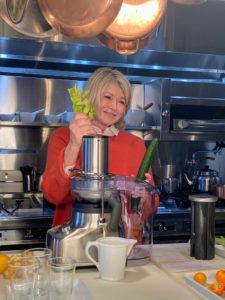I made my favorite green juice. I have a glass of green juice every morning without fail. It's a fast and delicious way to consume all those healthy vegetables and fruits. It increases energy, strengthens the immune system and is so good for one's skin.