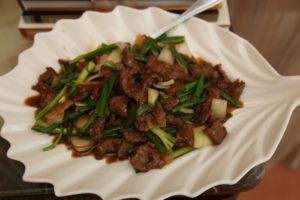 Beef sauteed with scallion and green squash