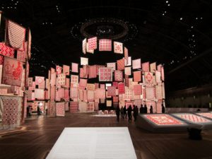 There are more than 650 red and white American quilts in this exhibit, the largest quilt exhibition ever presented in New York City.