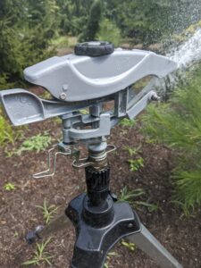 The collars of these tripod sprinklers can be adjusted for partial to full circle coverage, and each sprinkler’s pin diffuser allows for a customized spray from a powerful jet to a gentle mist.