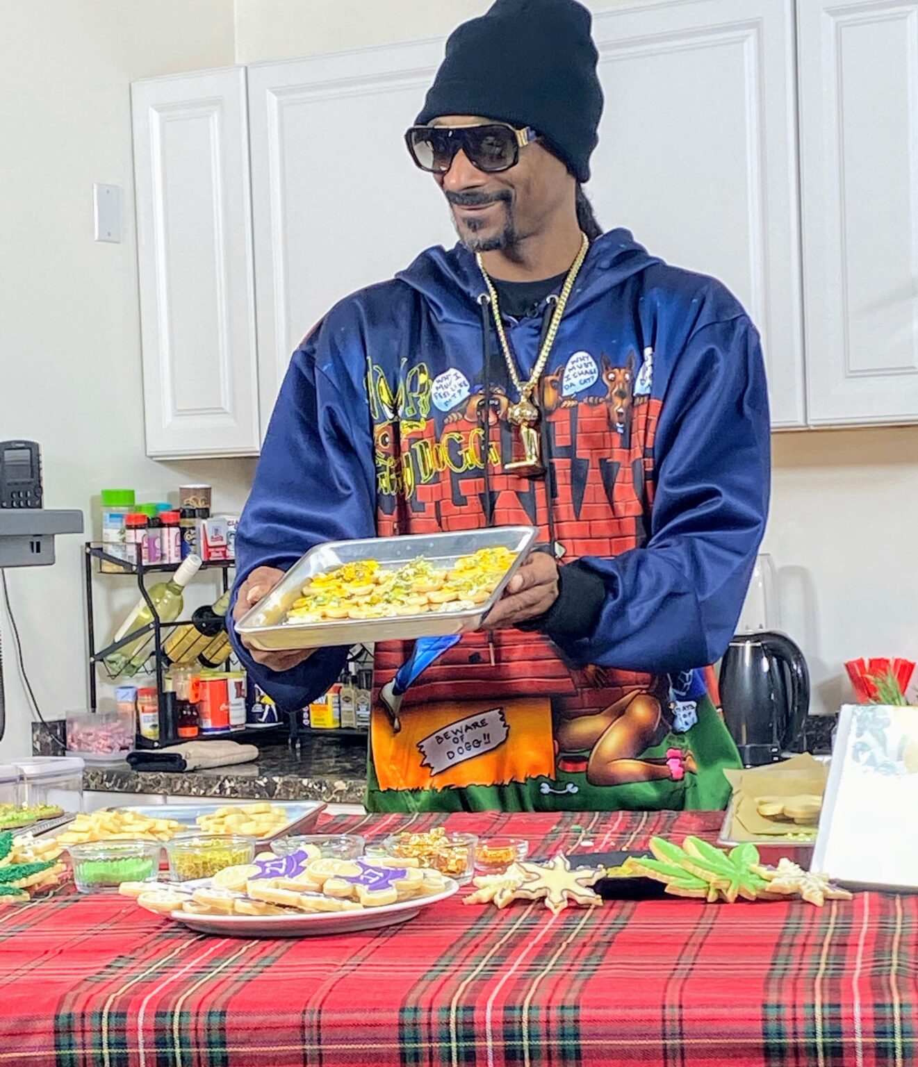 Decorating Holiday Cookies with Snoop Dogg The Martha Stewart Blog