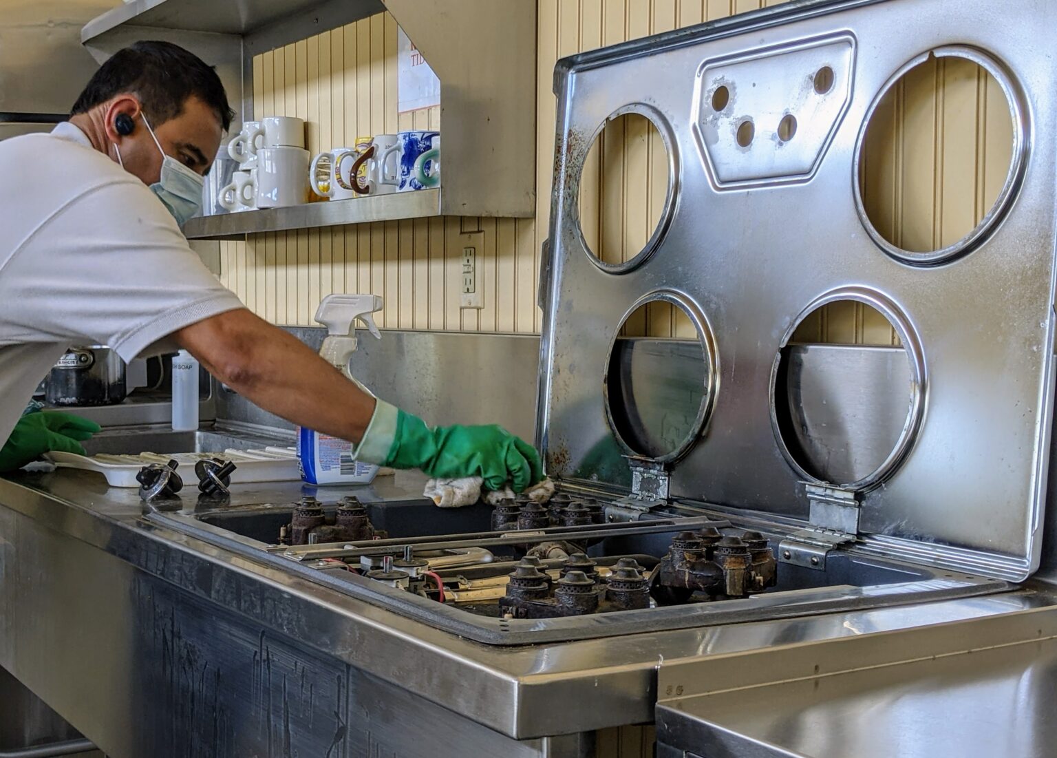 Keeping the Crew Lunchroom Clean and Safe - The Martha Stewart Blog