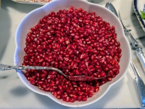 This is a bowl of fresh pomegranate seeds from the big pomegranate fruits I received from our friends at POM Wonderful.
