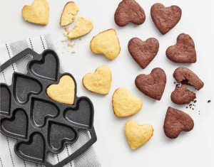 My Martha Stewart Collection at Macy’s always includes great items for holidays. This is my Cast Iron Heart Pan. Delight your family and friends with heart-shaped eggs, pancakes, and more with this fun offering any time of year.