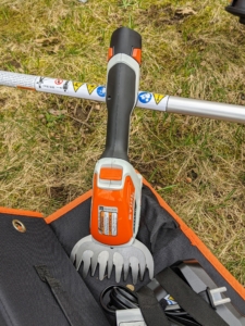 When it comes to smaller jobs and touch-ups, I love the HSA 26 Battery-Powered Garden Shears. The HSA 26 is lightweight with a rubberized handle for comfort and a secure grip. It comes with its own roll-up case to store all its accessories.