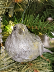 This season, one can also get a set of six of these Metallic Feathered Birds with clips. As many of you know, I love birds, and these make such a nice addition to the holiday decor. They come in silver or gold.