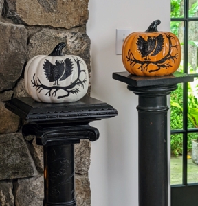 My Ceramic Pumpkin with Glitter Owl look so festive on these pedestals. The come in creamy white or bright orange with the silhouette of an owl sitting on a branch with its wings outstretched.