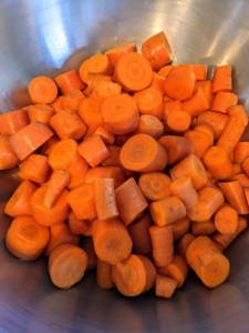 Here are the carrots. Carrots are low in calories and high in fiber and vitamins. Occasionally, crunching on raw carrots can also be good for the dogs' teeth.