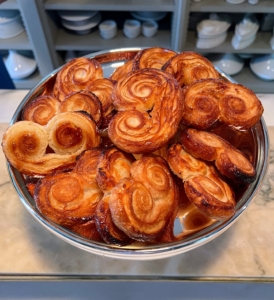 For dessert, I served palmiers. Also known as elephant ears, shoe-soles, palm trees or palm leaves, palmiers are delicious pastries that can be served for breakfast or dessert. They have a delicate, flaky texture and a sweet buttery taste.