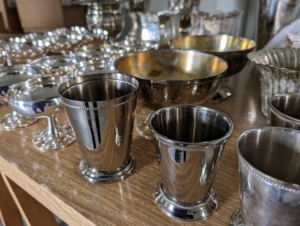 Ahead of any entertaining event, big or small, try to get polishing done early - select the pieces needed and polish them days in advance. It will surely save time and worry on the day of.