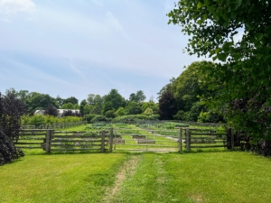 I love visiting this garden whenever I can. This is the north gate. It is the closest entrance to my stable. Thank you for taking these beautiful pictures, Kevin. I'll be sharing some of the bounty with you very soon.