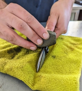 It is important to also get all the dirt off the metal parts – anything left on tools can attract and hold moisture and cause rust.