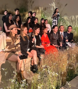 Guests sat on tiered benches among the wild grasses. It was a very full audience. And not to worry, all the plantings used were replanted outdoors after the show.