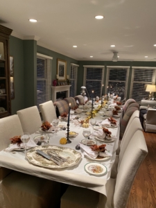 Destination Maternity intern, Rachel Slesnick, spent Thanksgiving at the home of her aunt, Judi Myers of Illinois. She "warmly welcomed over 25 family members for her cherished annual Thanksgiving gathering."