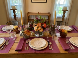 I think it's just as much fun to send in photos as it is to see them. This year, I had such a wonderful response to my email asking for Thanksgiving pictures. My longtime attorney, Peter Grant and his wife, Amy, shared photos of their table.