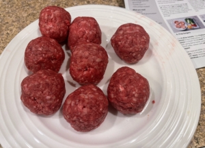 This meal kit has enough ground beef to divide into eight balls, which are then pressed into eight four-inch patties.