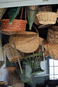 Early basketmakers selected materials from nature, such as stems, animal hair, hide, grasses, thread, wood, and pinstraw. Baskets vary not only across geographies and cultures, but also within the regions in which they are made.