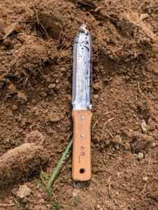 Chhiring uses a Hori Hori knife, one of our favorite tools for the garden. It's great for digging holes for transplants and bulbs, dividing plants, pruning, weeding, and so much more.