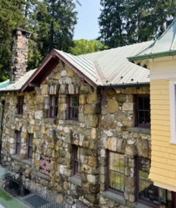 This is a stone addition to the main house that was built to house a more modern kitchen and servants’ facilities.