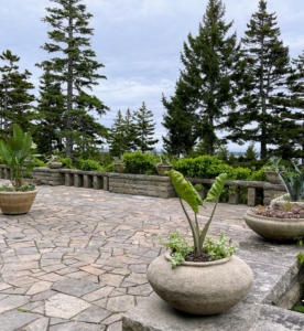 This year, I decided it was due time to give some of the stonework some attention, especially the many walls that surround the great "cracked ice" terrace.