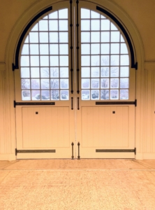 Even if one is not a big fan of cold weather, there is always a bit of excitement with the first snow of the season. On this early morning, my stable manager, Helen Peparo, captured some photos of the newly fallen snow from inside and outside the stable.