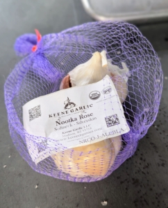 Nootka Rose is known for being a long storing garlic. This type is great baked, roasted, and nicely blended with a variety of dishes.