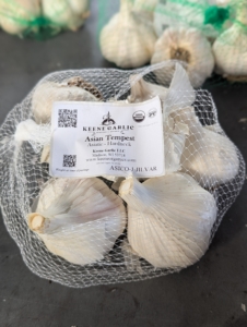 When planting garlic, look for the largest most robust bulbs. Each bulb contains at least four to six cloves – some even more. Among this year's varieties - Asian Tempest – Asiatic is very hot when eaten raw and sweet when baked. It tastes rich, garlicky, strong, and robust with easy to peel jumbo cloves.