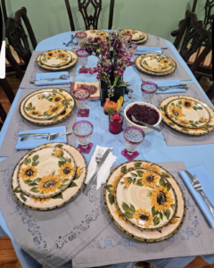 Here's the festive table set by my housekeeper Elvira Rojas and her family.