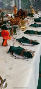 My executive assistant, Dorian Arrich, spent her holiday in Long Island with her boyfriend, Tommy, and his family at the home of his sister and brother-in-law, Jeanette and Brian Dice. This is a section of their long table set under a tent - the perfect way to fit everyone comfortably.