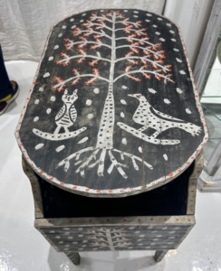 This piece caught Matt's eye. It was shown by dealer Cathy McLaurin and John Osorio Buck who noted that it was purchased in Alabama, but nothing was known about the artist who made it. The entire stool is painted and decorated - even the undersides.