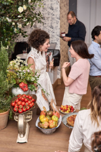 It was so nice to see such an enthusiastic crowd. Here's Elisa mingling with guests. Everyone had such a good time.