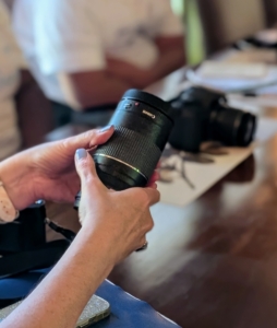 Mindy discussed the use of a zoom lens - when it's best to use it and how it works to maintain focus when its focal length changes.