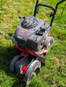 My Troy-Bilt TBE550 Lawn and Driveway Edger is a single purpose machine used for making good, crisp lines along the edges of garden beds, driveways, and lawns.