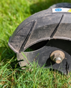 The covered nine-inch triple edge blade is self-sharpening and has three different bevel options for trimming. The machine is also very easy to maneuver and guide.