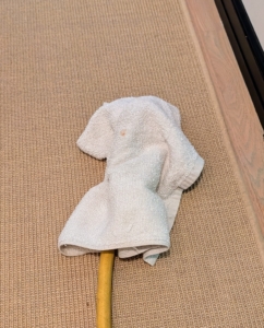 The Butlers & Air Quality team is very neat and tidy – towels are wrapped around the hoses at various points, so as not to mar any of the walls or floors.