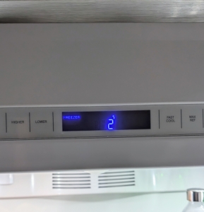 The temperature panel provides ProChill™ Temperature Management with electronic controls and a digital readout. It is also built with a single and quiet compressor system.