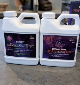 For the preparation process, Ryan uses the Bioactive Liquid Biology Bundle, which contains two easy-to-use concentrates that help produce larger, healthier bulbs and improve nutrient absorption.