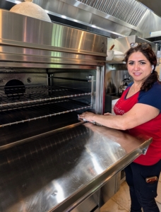 In my Winter House, Enma cleans the oven. I do a lot of entertaining, so it's important the kitchen is always in perfect working condition.