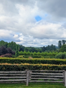 Today is supposed to be sunny to partly cloudy with light winds and temperatures in the low 80s - a good day to finish up the week's chores and projects.