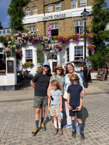 My family and I spent the first five days staying at my Aunt Heather and Uncle Mark Mays' in Putney, London. We loved exploring nearby Richmond.