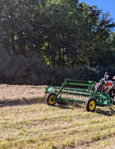The bar rake, also known as a basket rake is hydraulically driven. This rake allows for consistent movement across the fields making well-shaped windrows.