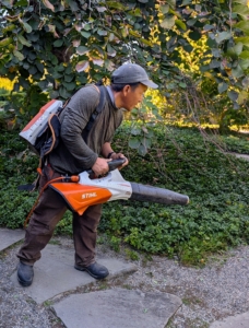 Phurba also uses a battery powered handheld blower from STIHL to clear any debris. This blower is less noisy and perfect for around my Winter House.